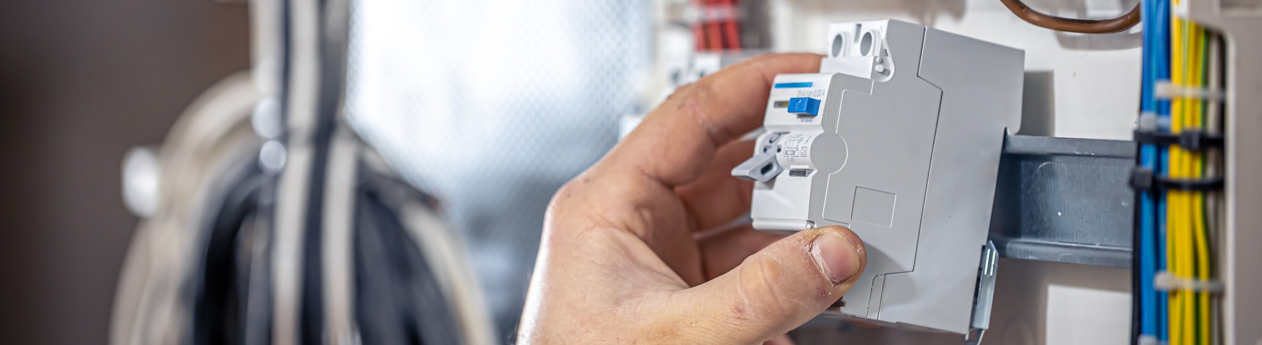 Bonus per il rifacimento impianti elettrici Bologna